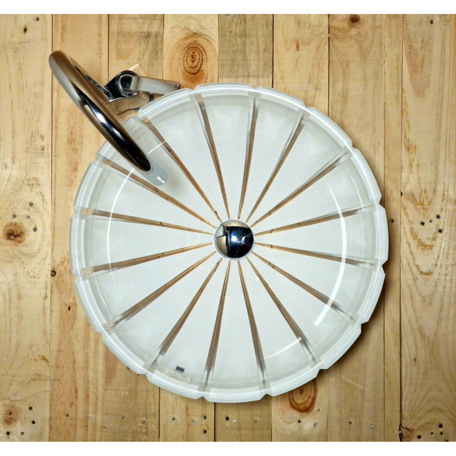 Skleněné Umyvadlo s Ručně Frézovanými Pruhy - Dokonalý Doplněk pro Vaši Koupelnu foto4