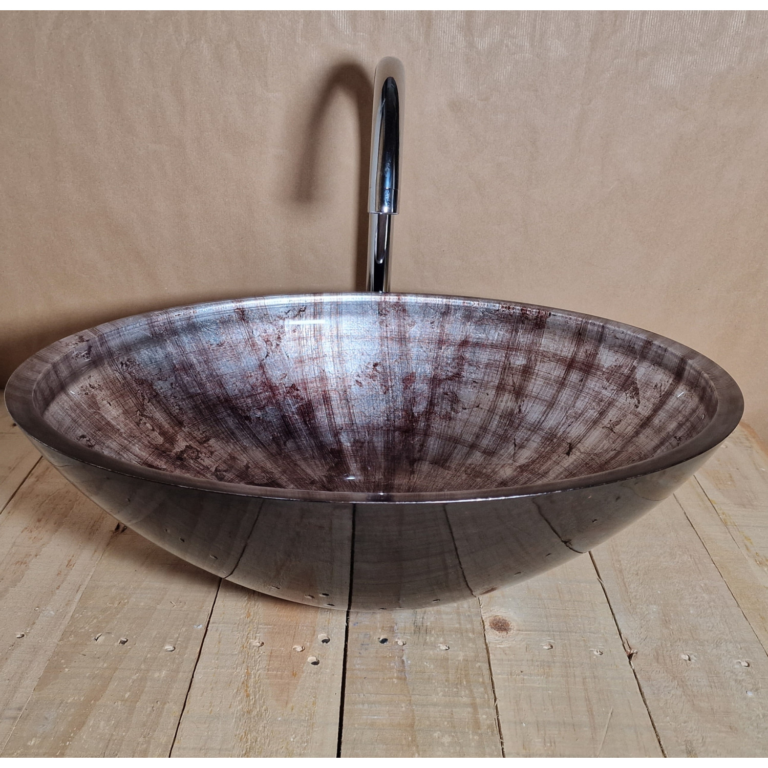 Designové oválné skleněné umyvadlo s efektem stříbrné fólie a hnědé barvy U038 foto4