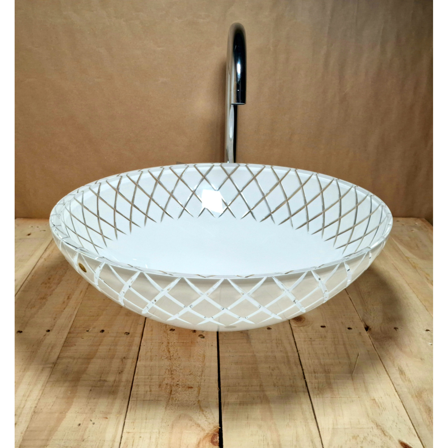 Luxusní kulaté skleněné umyvadlo z bílého křišťálu, ručně vyráběné v Itálii U 042