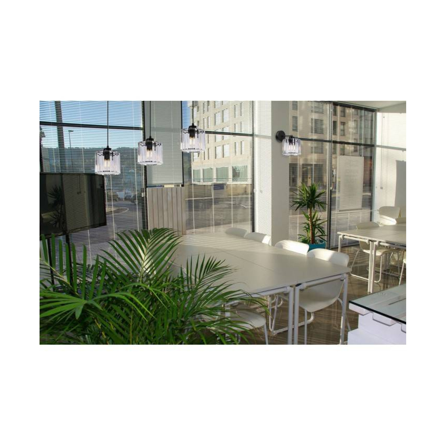 Kompaktní nástěnné svítidlo se skleněným stínidlem HOLDI 2202/K foto5